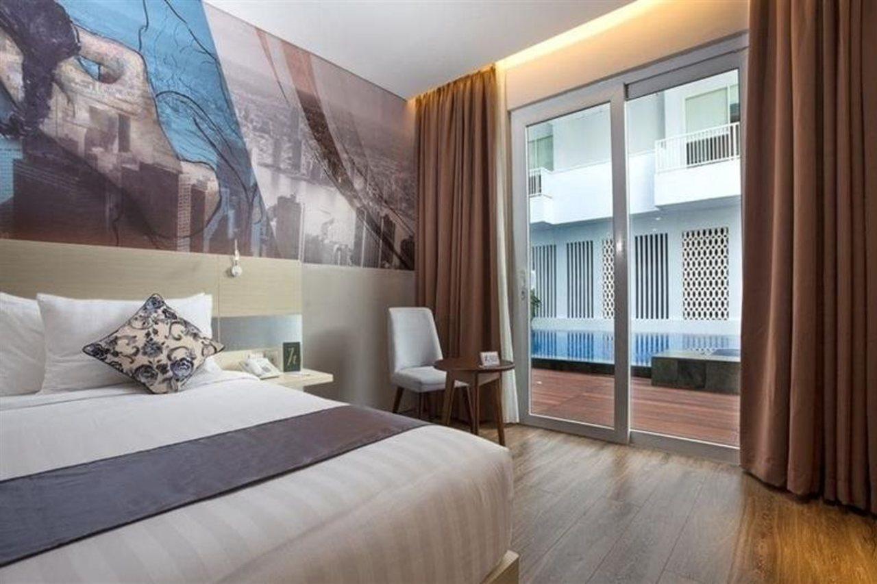 Horison Hotel Ultima Timika Luaran gambar