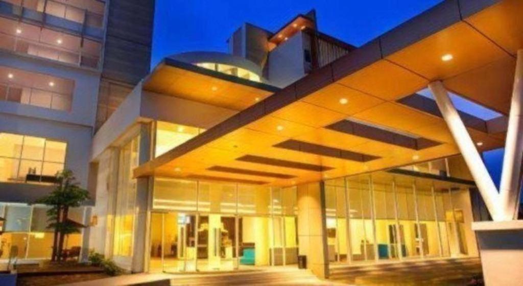 Horison Hotel Ultima Timika Luaran gambar